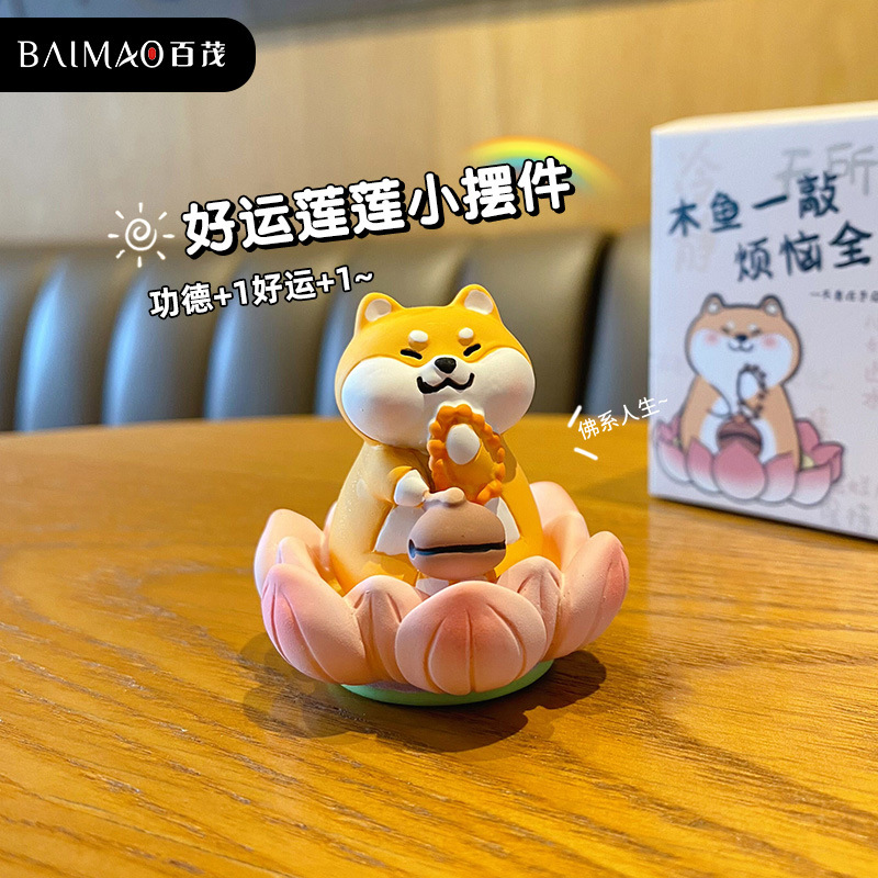 Resin piggy ornament, cute car - огляд і ціна Home Decor Center
