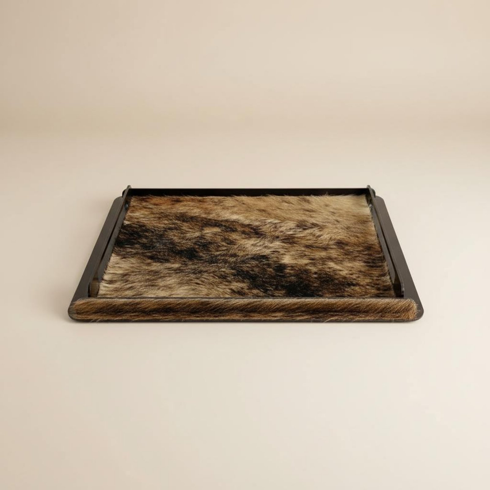 Horsehair Decorative Tray Crea - огляд і ціна Home Decor Frames