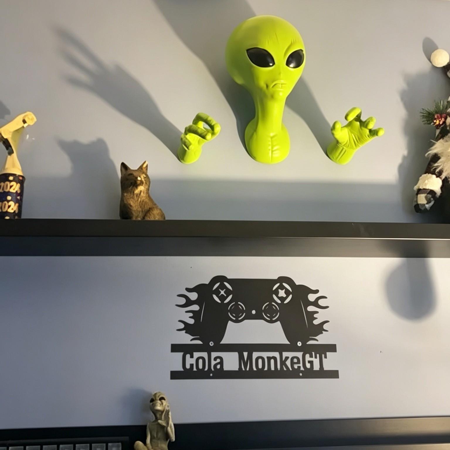 1 Green Alien Pendant, 3D Alie - огляд і ціна Home Decor Etsy