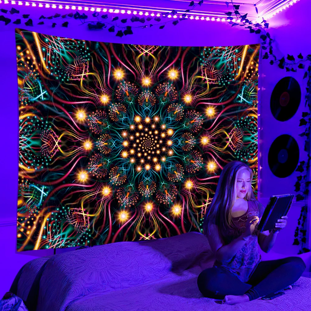 Black Light Tapestry UV Reacti - огляд і ціна Home Decor Hippie