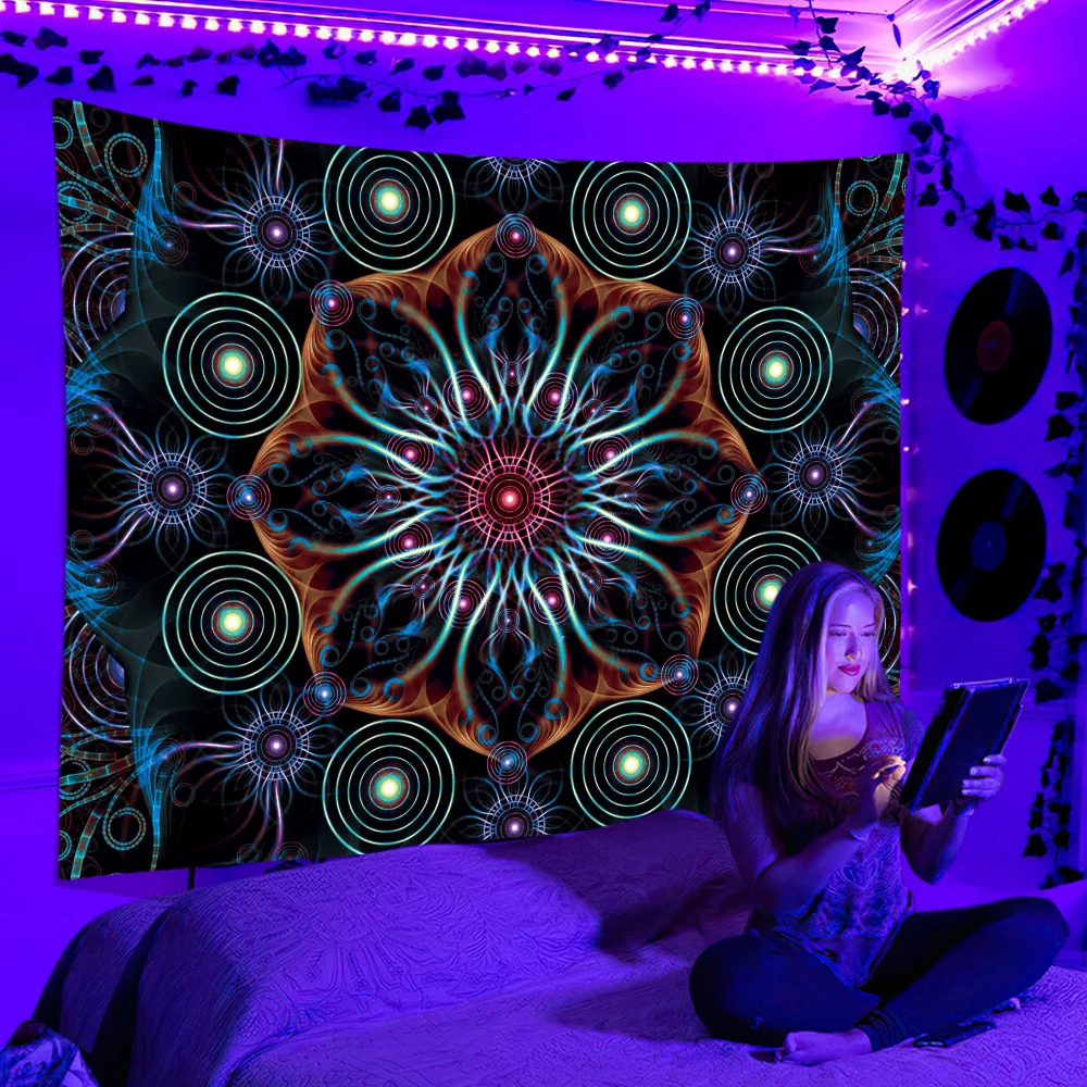 Black Light Tapestry UV Reacti - огляд і ціна Home Decor Hippie